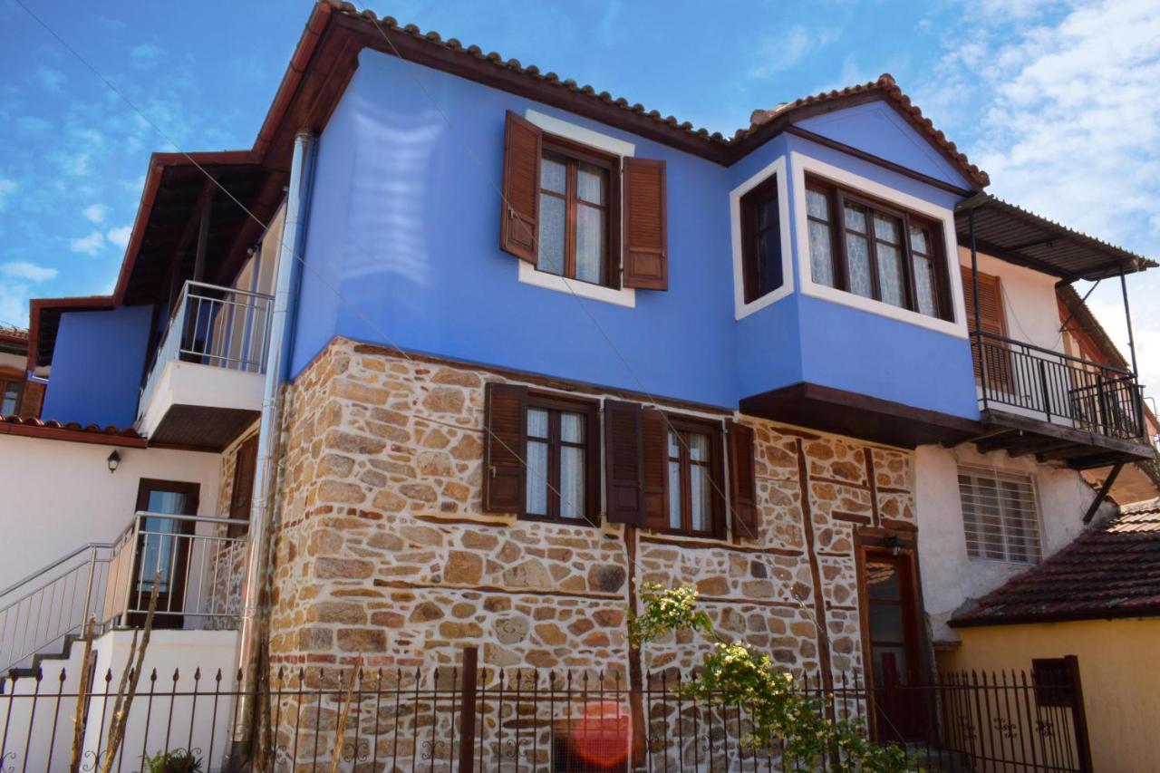 Villa Renovated Old Manor House With Yard Arnaía Exterior foto