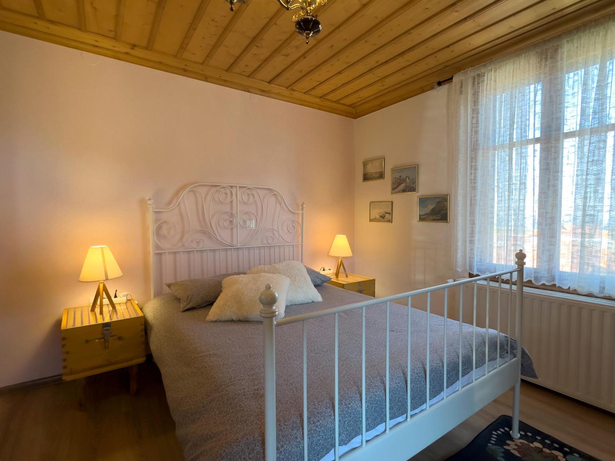 Villa Renovated Old Manor House With Yard Arnaía Exterior foto