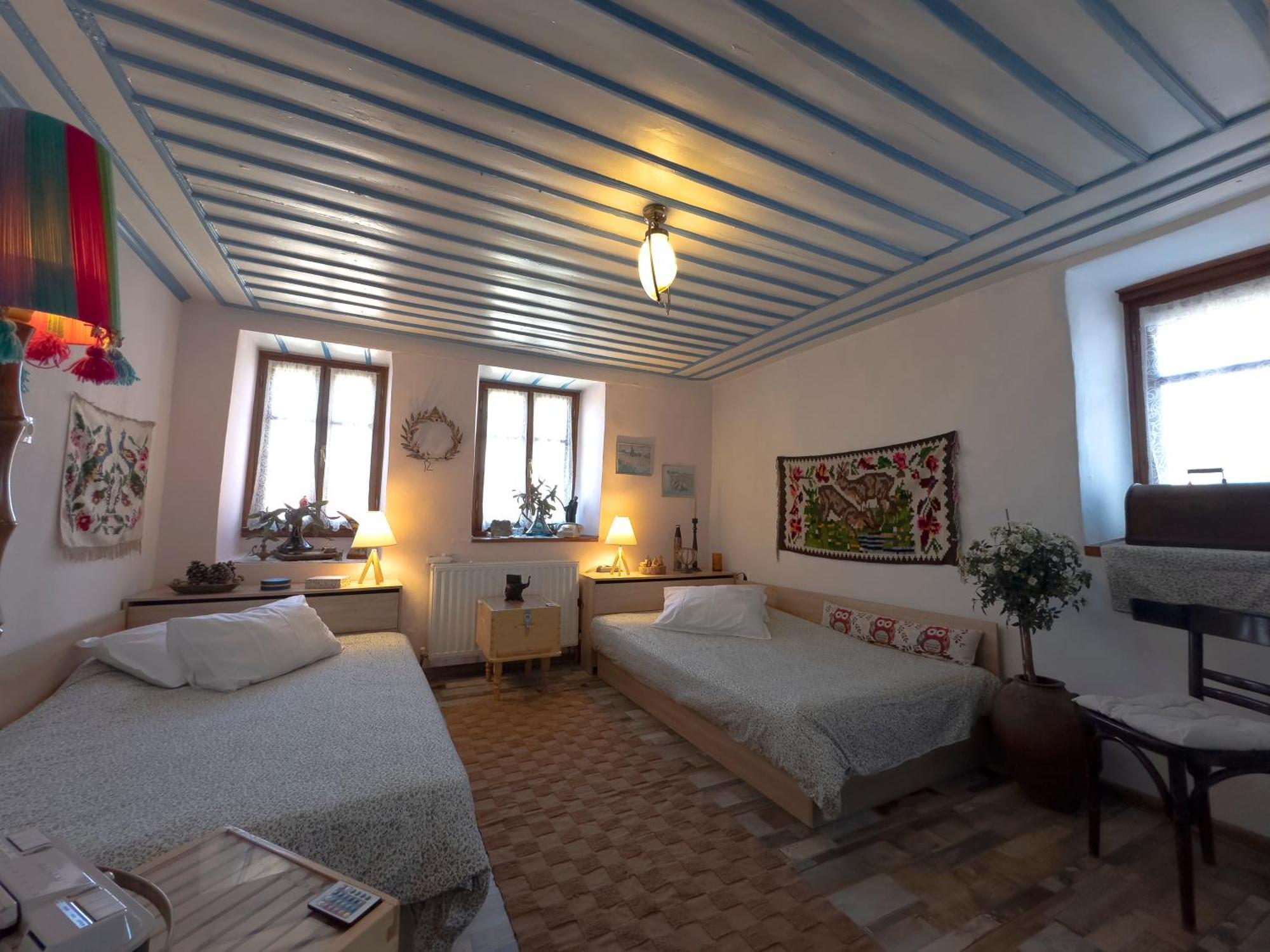 Villa Renovated Old Manor House With Yard Arnaía Exterior foto